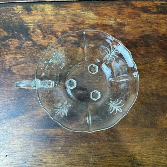 Fostoria baroque handled nappy dish Baroque pattern Clear Glass CHIPPED - Picture 10 of 10